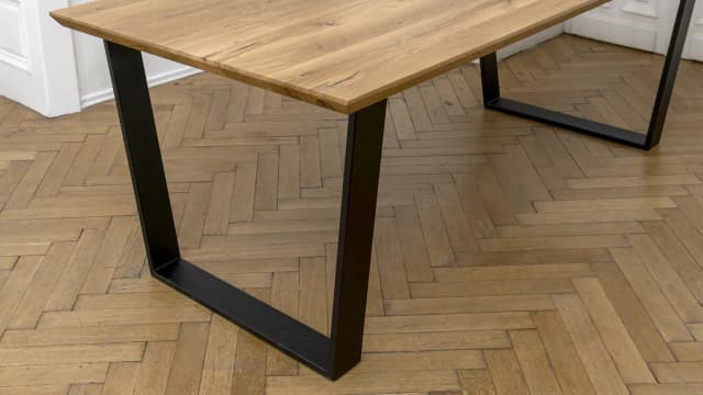 Jak zrobić stół ogrodowy z metalowymi nogami - proste kroki i porady Jak zrobić stół ogrodowy z metalowymi nogami - proste kroki i porady
